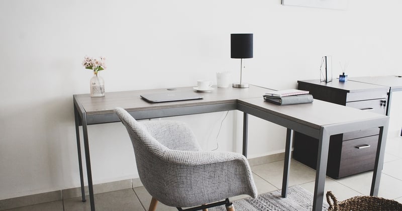 Aménager un petit espace de travail à la maison : 15 astuces qui changent tout